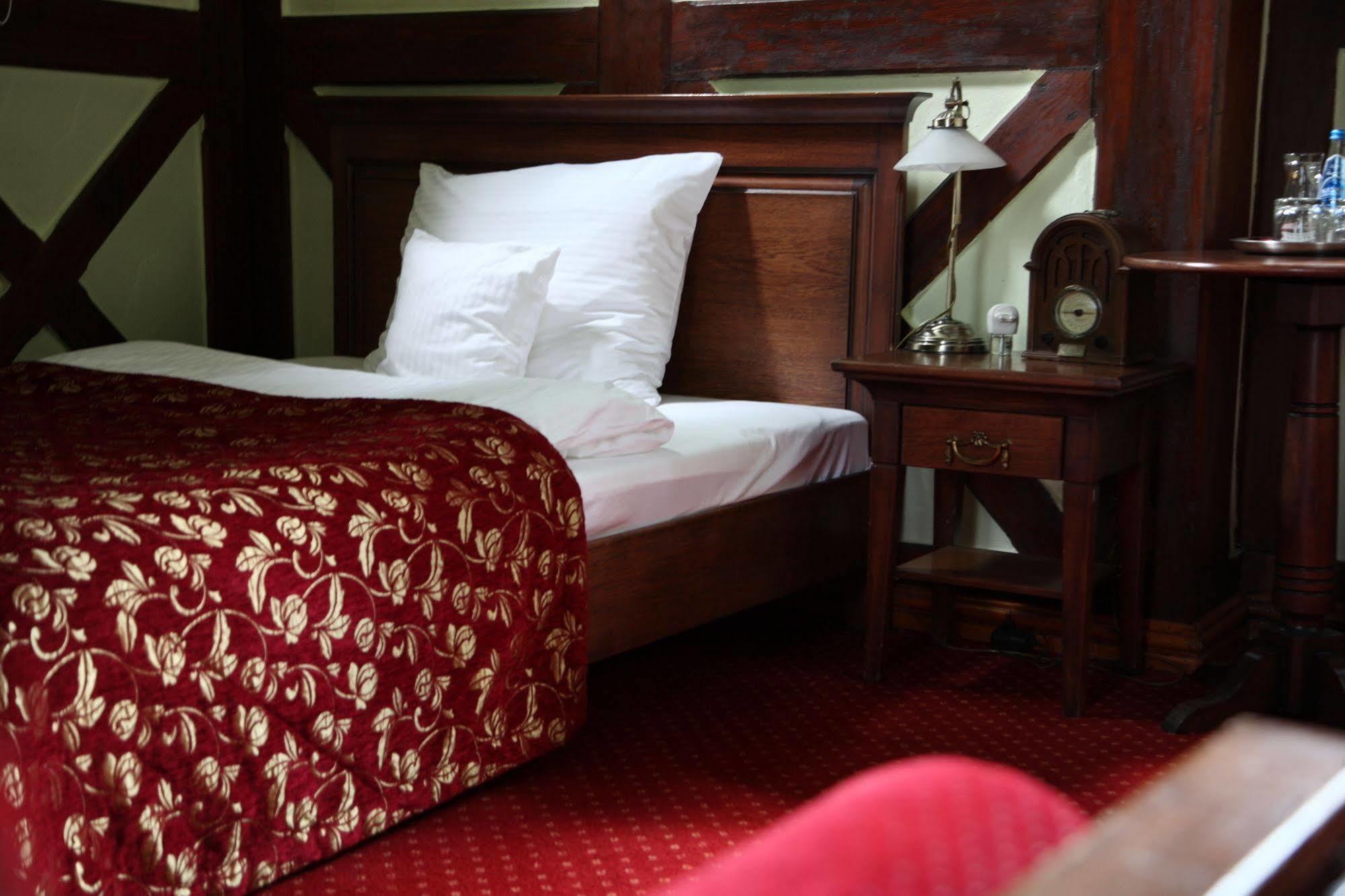 Hotel Noma Residence Zameczek Mysliwski Promnice Kobior 外观 照片