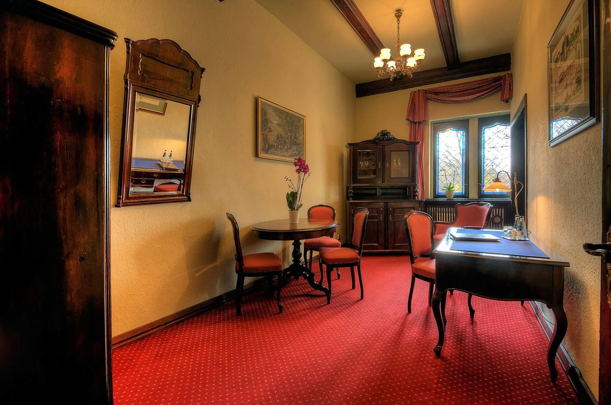 Hotel Noma Residence Zameczek Mysliwski Promnice Kobior 外观 照片