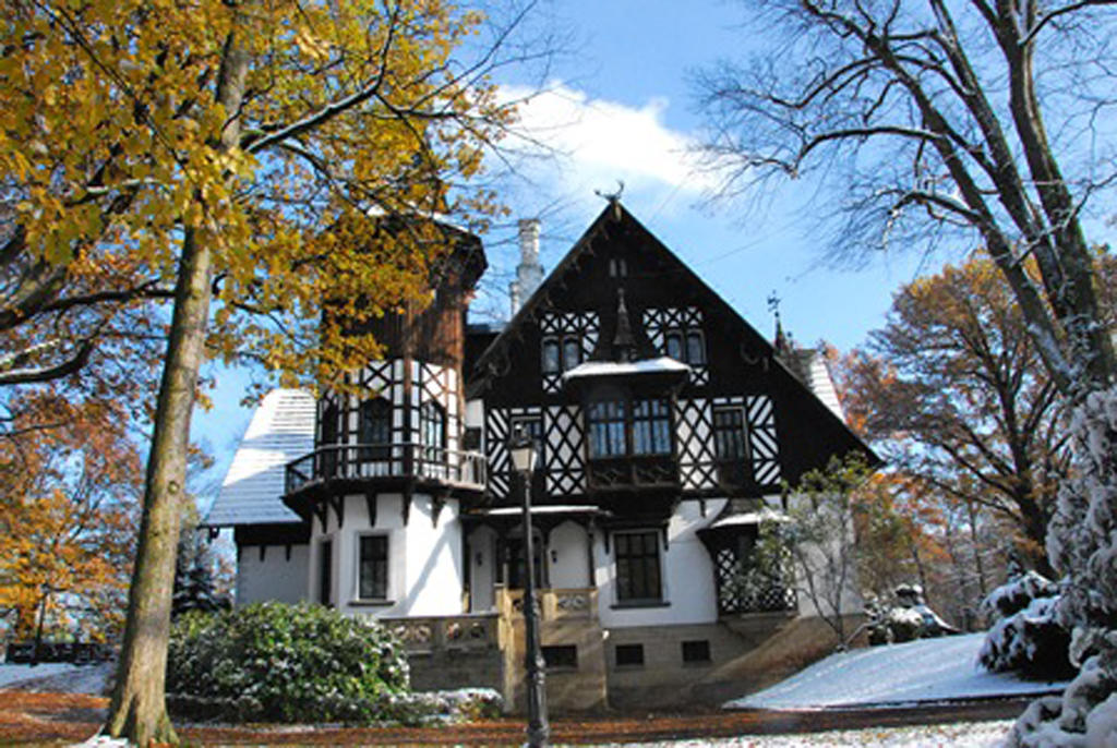 Hotel Noma Residence Zameczek Mysliwski Promnice Kobior 外观 照片