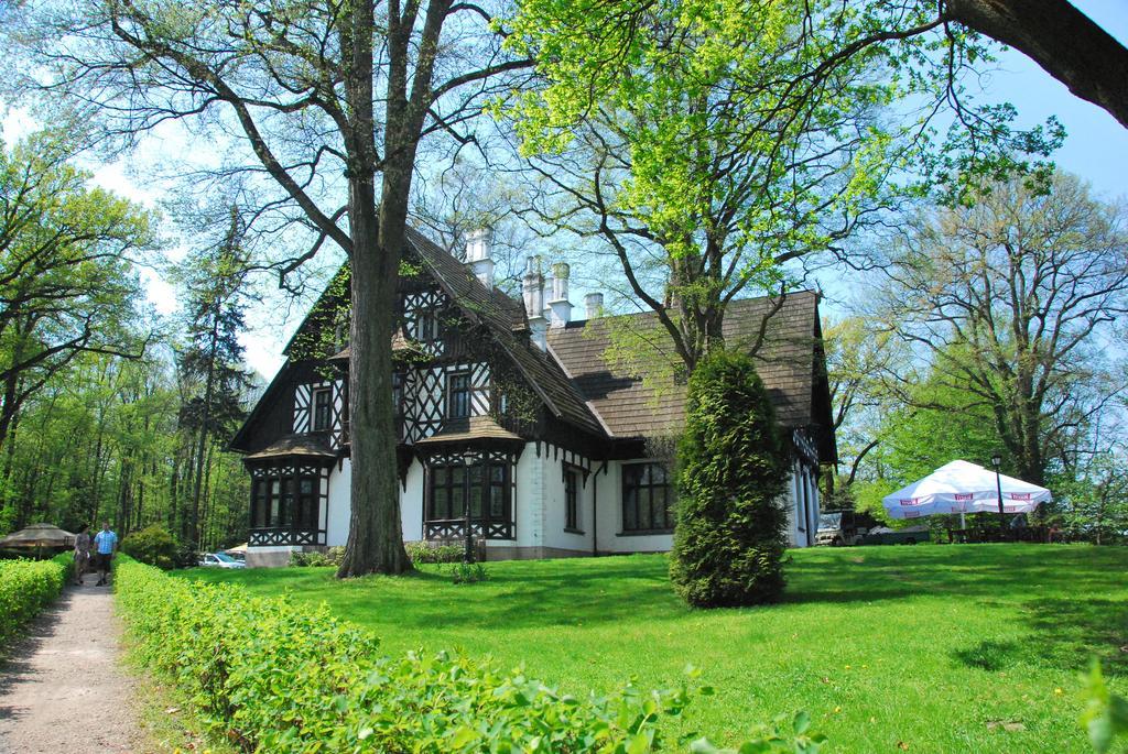 Hotel Noma Residence Zameczek Mysliwski Promnice Kobior 外观 照片